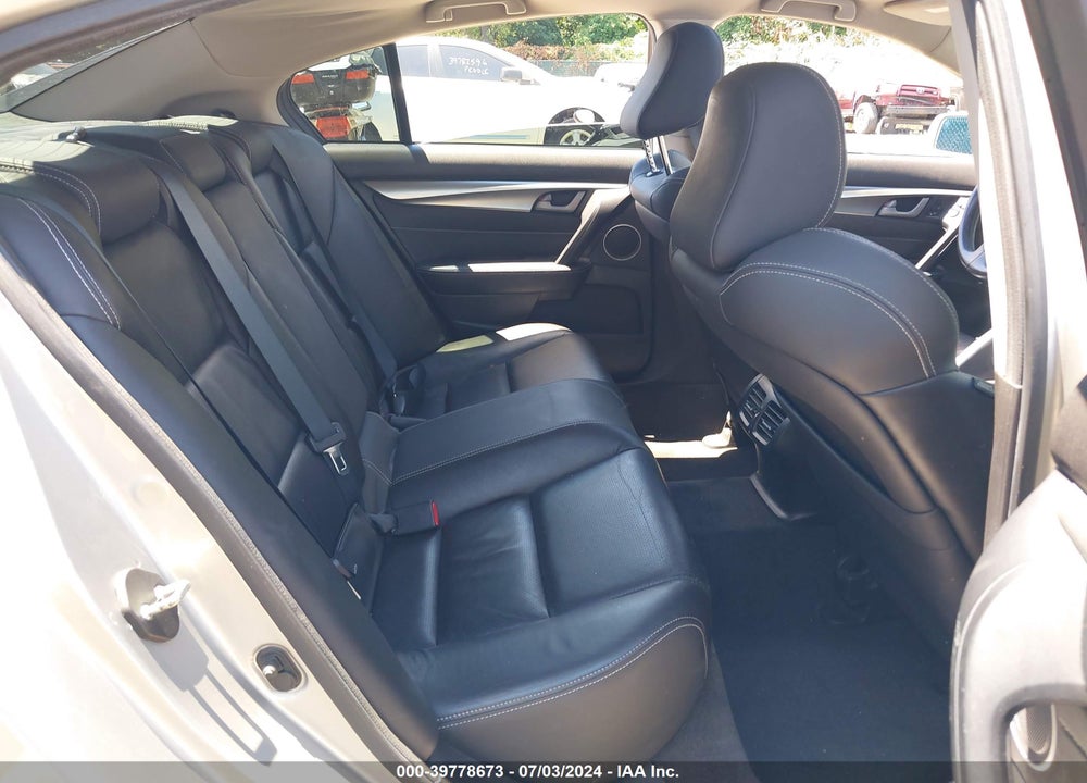 2010 ACURA TL 3.7 VIN: 19UUA9F56AA002337
