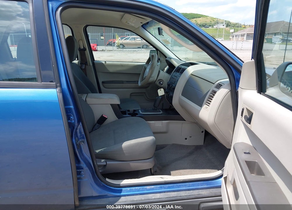 2009 FORD ESCAPE XLS VIN: 1FMCU92799KD14694