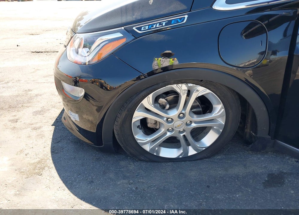 2021 CHEVROLET BOLT EV FWD LT VIN: 1G1FY6S04M4103979
