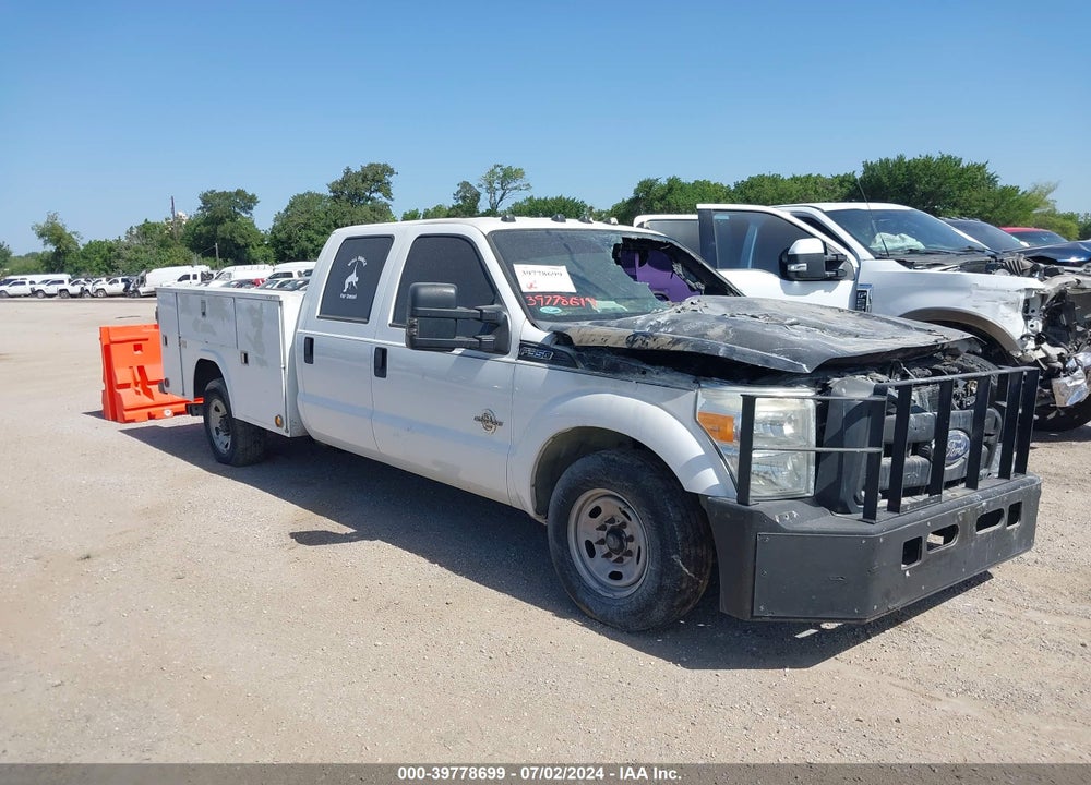 2015 FORD F-350 CHASSIS XL VIN: 1FD7W3ET8FEA70984