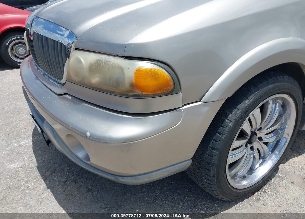 2000 LINCOLN NAVIGATOR VIN: 5LMEU27A1YLJ25970