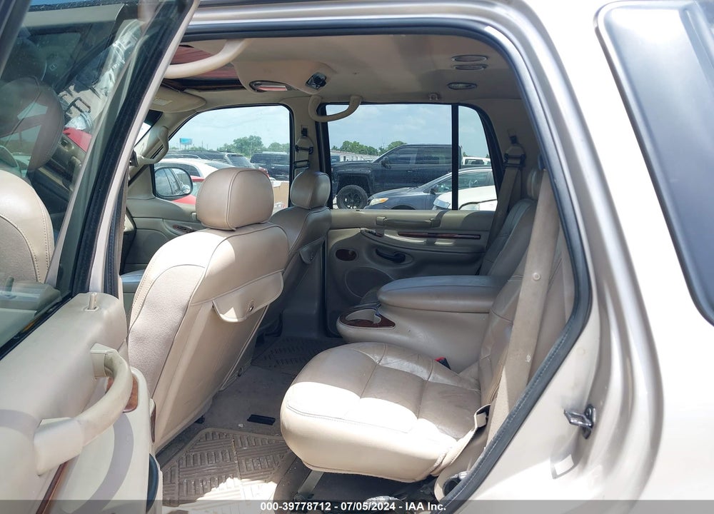 2000 LINCOLN NAVIGATOR VIN: 5LMEU27A1YLJ25970