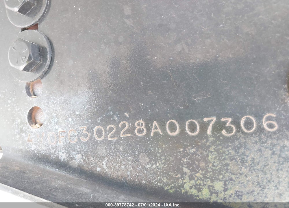 2008 CROSSROADS ZINGER 30QB VIN: 4V0FC30228A007306