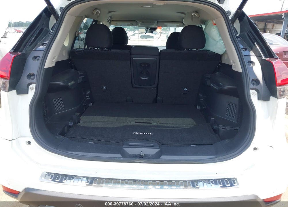 2019 NISSAN ROGUE SV VIN: 5N1AT2MT0KC737000