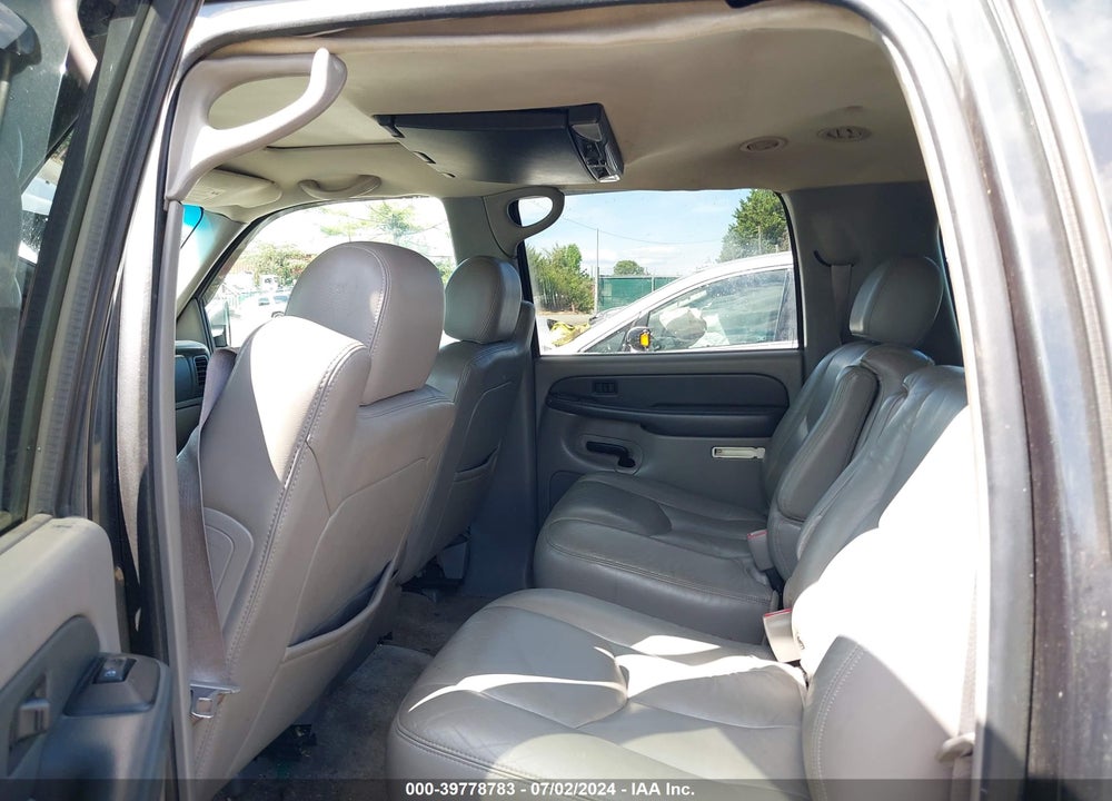 2003 CHEVROLET SUBURBAN 1500 LT VIN: 3GNFK16Z03G113969