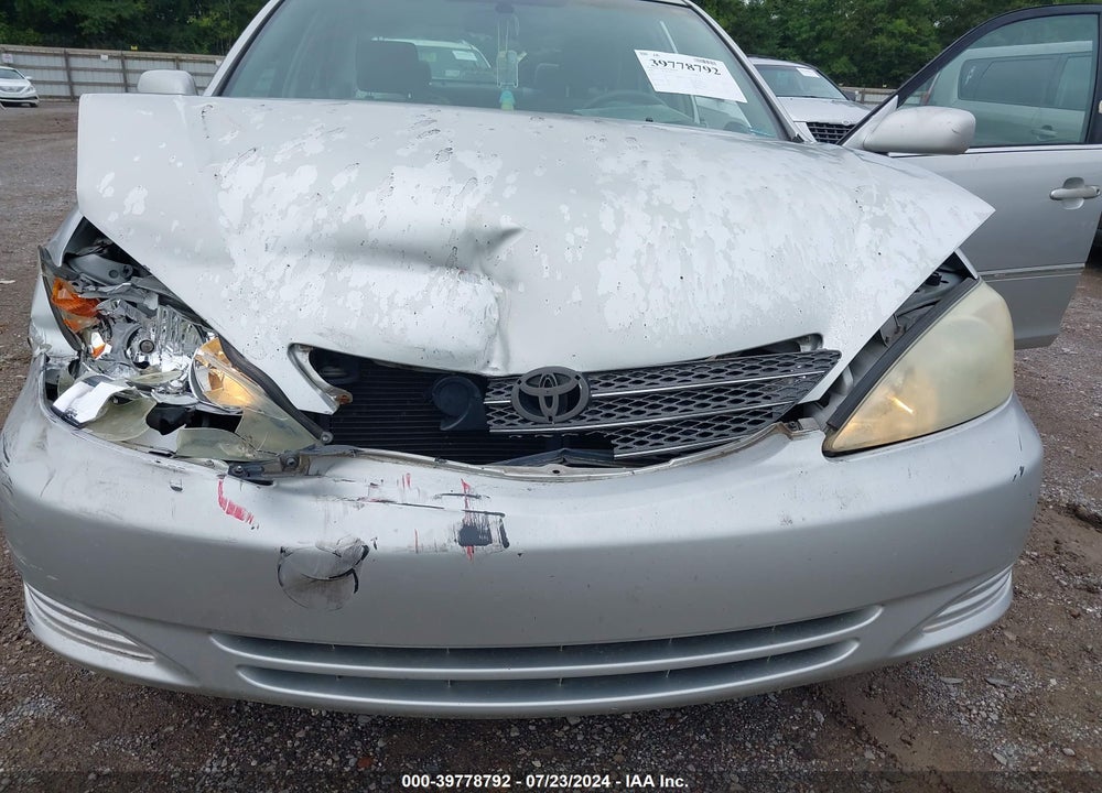 2002 TOYOTA CAMRY XLE VIN: 4T1BE32K22U584371