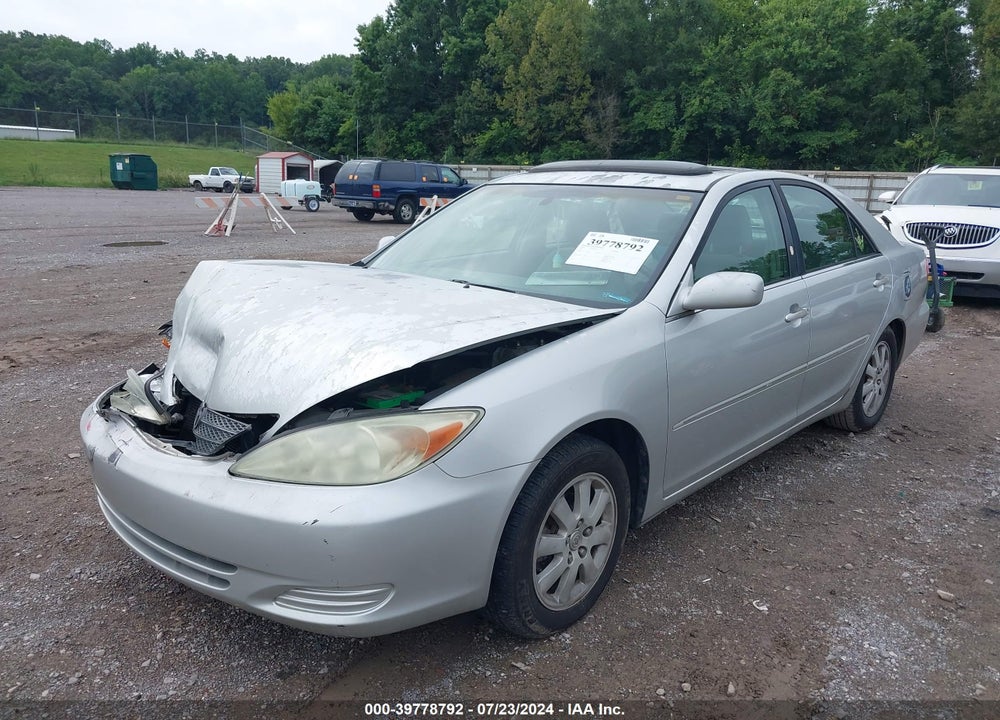 2002 TOYOTA CAMRY XLE VIN: 4T1BE32K22U584371
