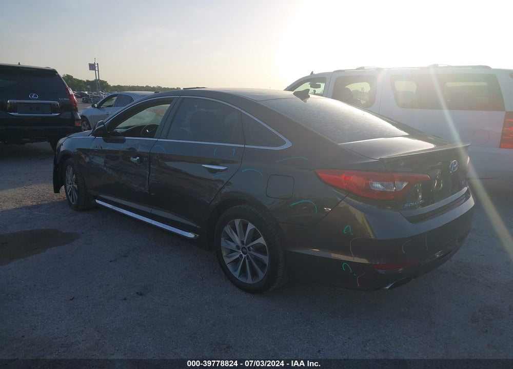 2015 HYUNDAI SONATA SPORT VIN: 5NPE34AF7FH176028