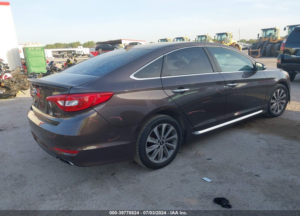 2015 HYUNDAI SONATA SPORT VIN: 5NPE34AF7FH176028