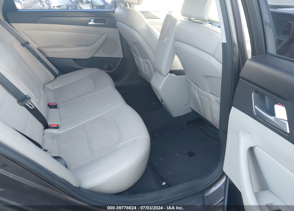 2015 HYUNDAI SONATA SPORT VIN: 5NPE34AF7FH176028