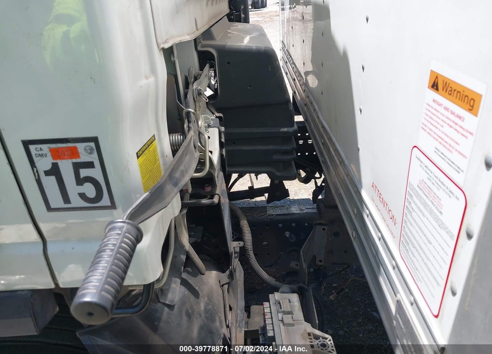 2016 ISUZU NPR HD GAS REG VIN: 54DC4W1B8GS811169