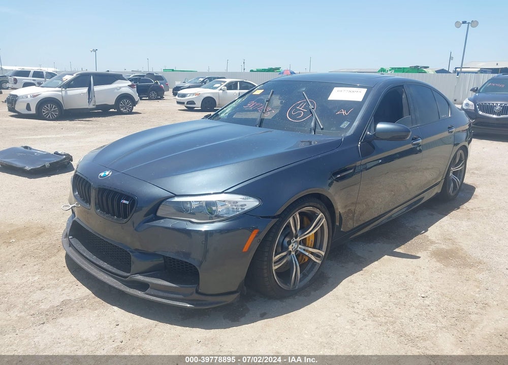 2013 BMW M5 VIN: WBSFV9C50DD097053