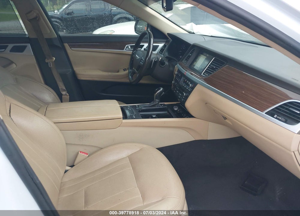 2015 HYUNDAI GENESIS 3.8 VIN: KMHGN4JEXFU062889