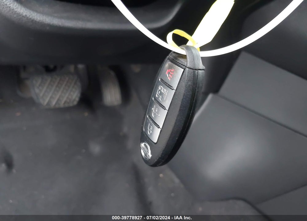 2018 NISSAN LEAF SV VIN: 1N4AZ1CP3JC305913
