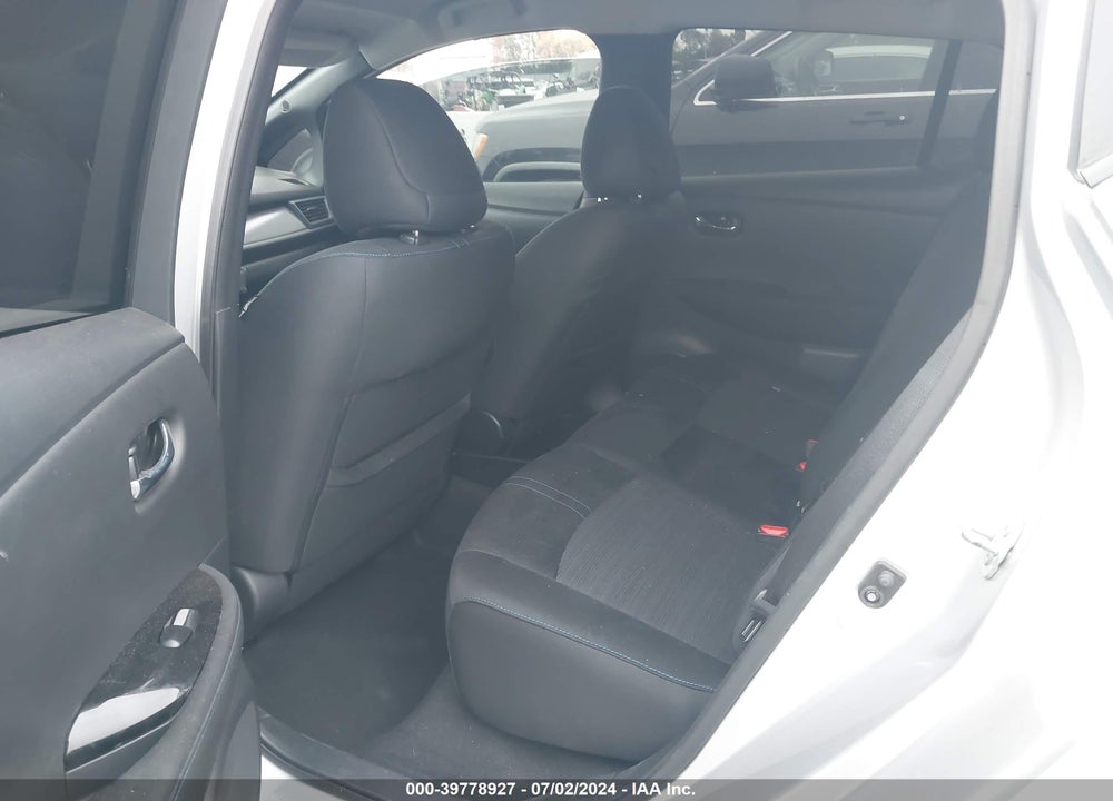 2018 NISSAN LEAF SV VIN: 1N4AZ1CP3JC305913