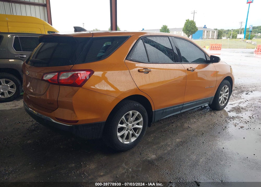 2018 CHEVROLET EQUINOX LS VIN: 2GNAXHEV6J6155672