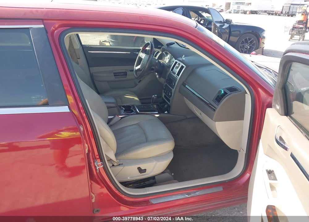 2008 CHRYSLER 300C VIN: 2C3LA63H18H107469