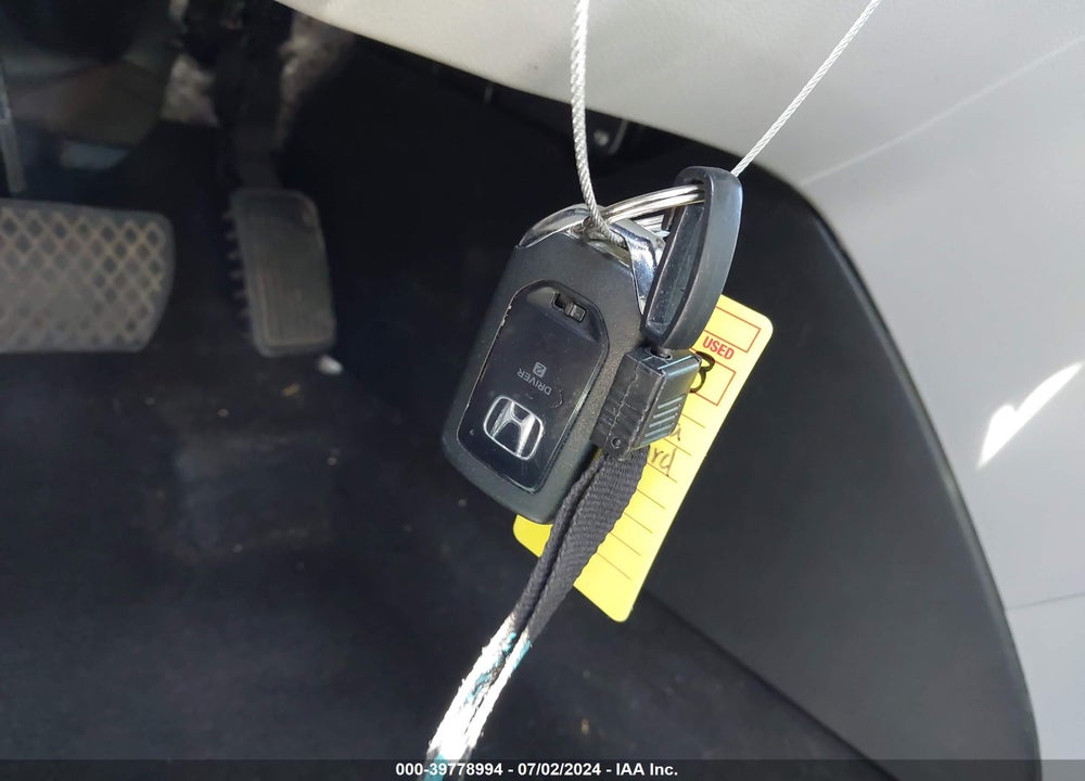 2015 HONDA ACCORD EX-L V-6 VIN: 1HGCR3F81FA034096