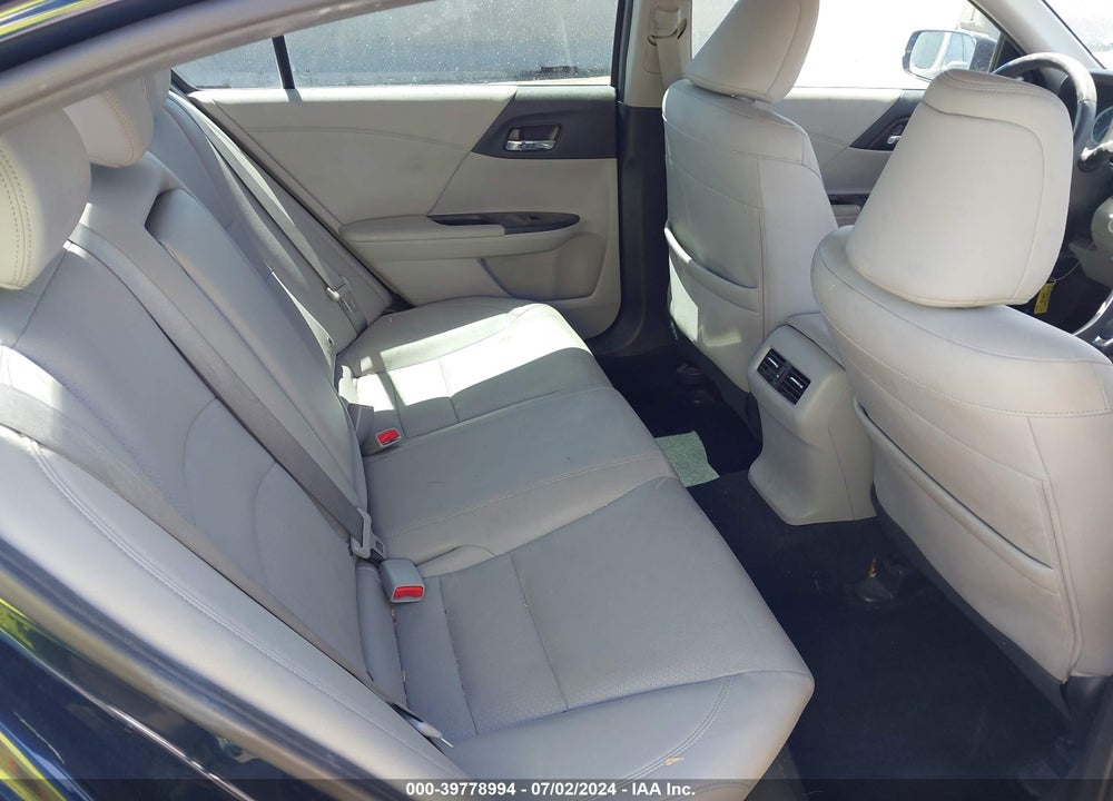 2015 HONDA ACCORD EX-L V-6 VIN: 1HGCR3F81FA034096