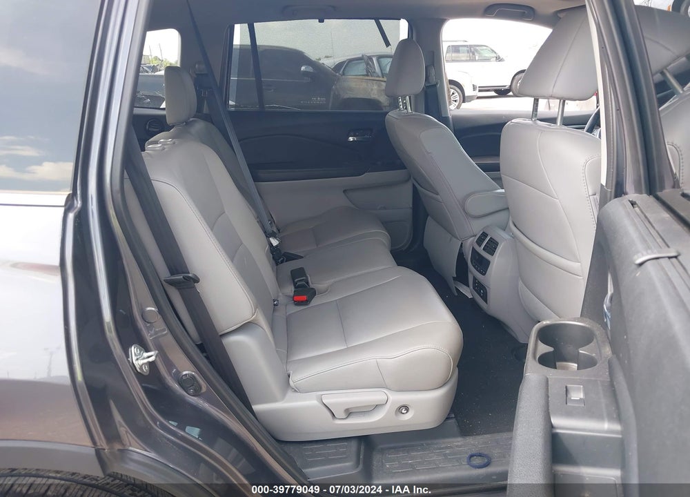 2017 HONDA PILOT EX-L VIN: 5FNYF5H8XHB033125