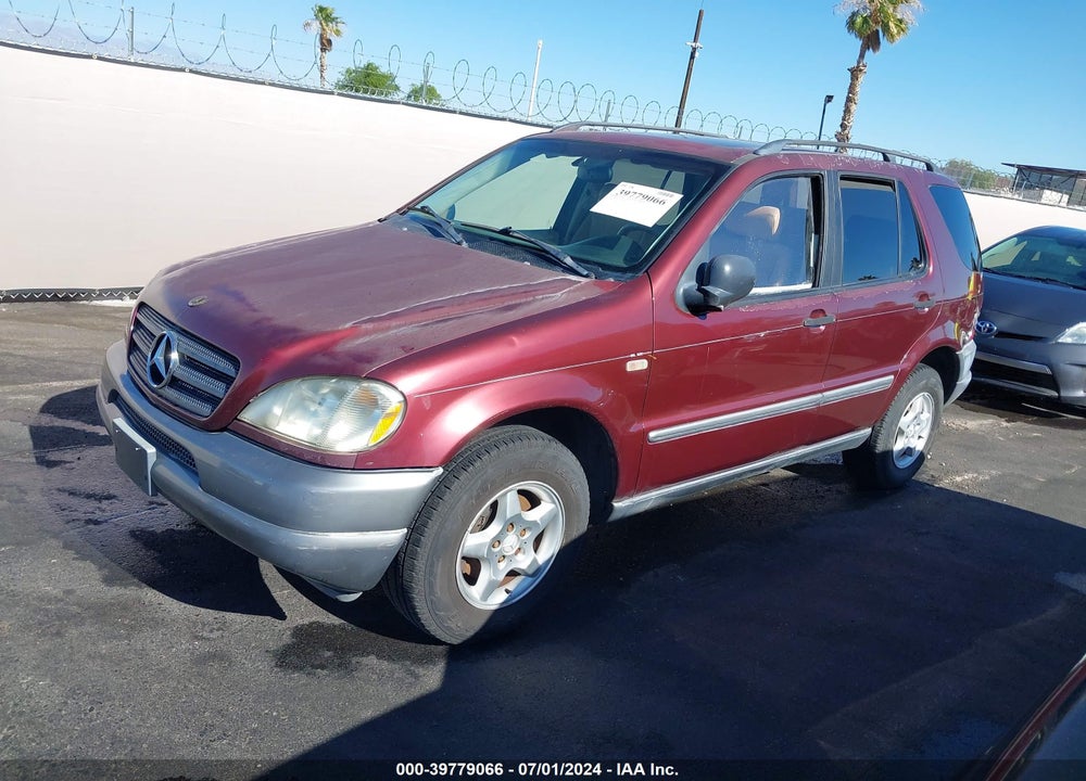 1999 MERCEDES-BENZ ML 320 VIN: 4JGAB54E8XA121683