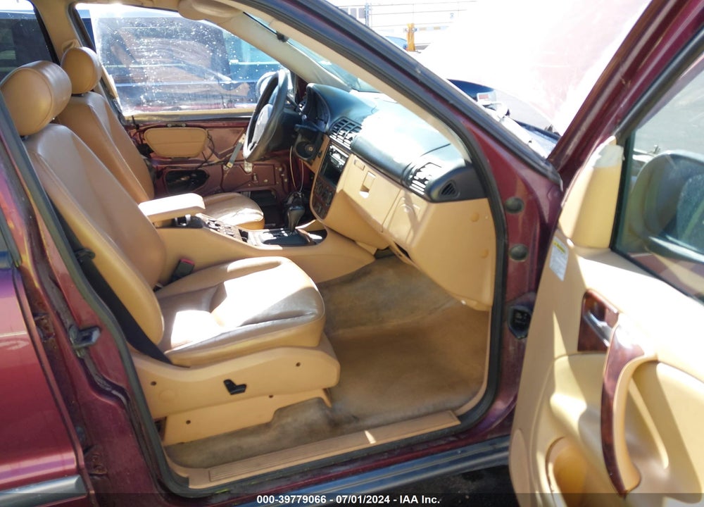 1999 MERCEDES-BENZ ML 320 VIN: 4JGAB54E8XA121683