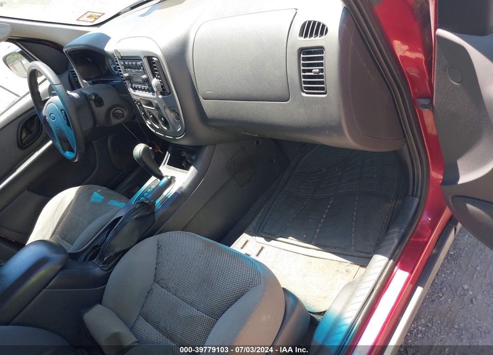 2005 FORD ESCAPE XLT VIN: 1FMCU93185DA10491