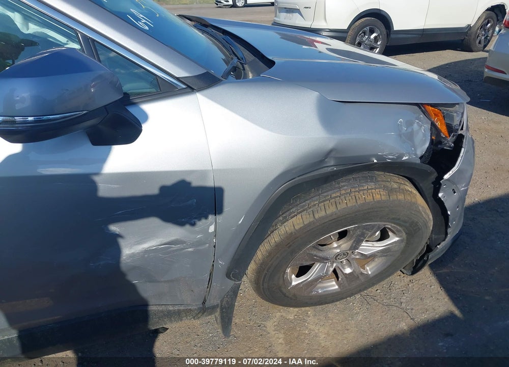 2022 TOYOTA RAV4 XLE VIN: 2T3P1RFV9NW327874