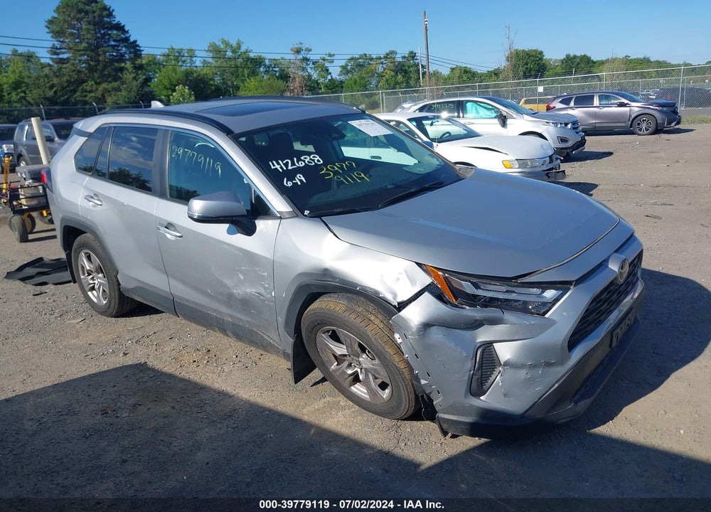 2022 TOYOTA RAV4 XLE VIN: 2T3P1RFV9NW327874