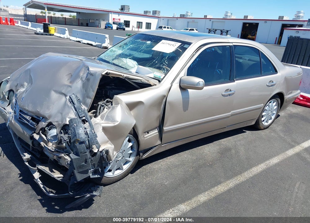 2000 MERCEDES-BENZ E 320 VIN: WDBJF65J3YB100597