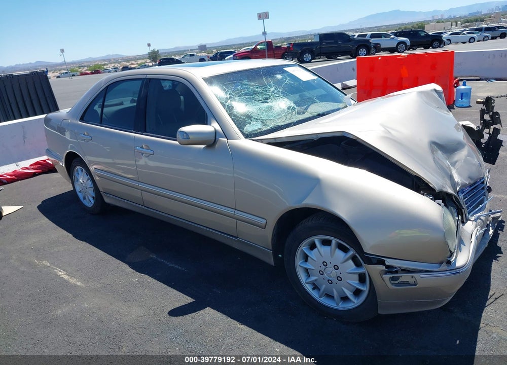 2000 MERCEDES-BENZ E 320 VIN: WDBJF65J3YB100597