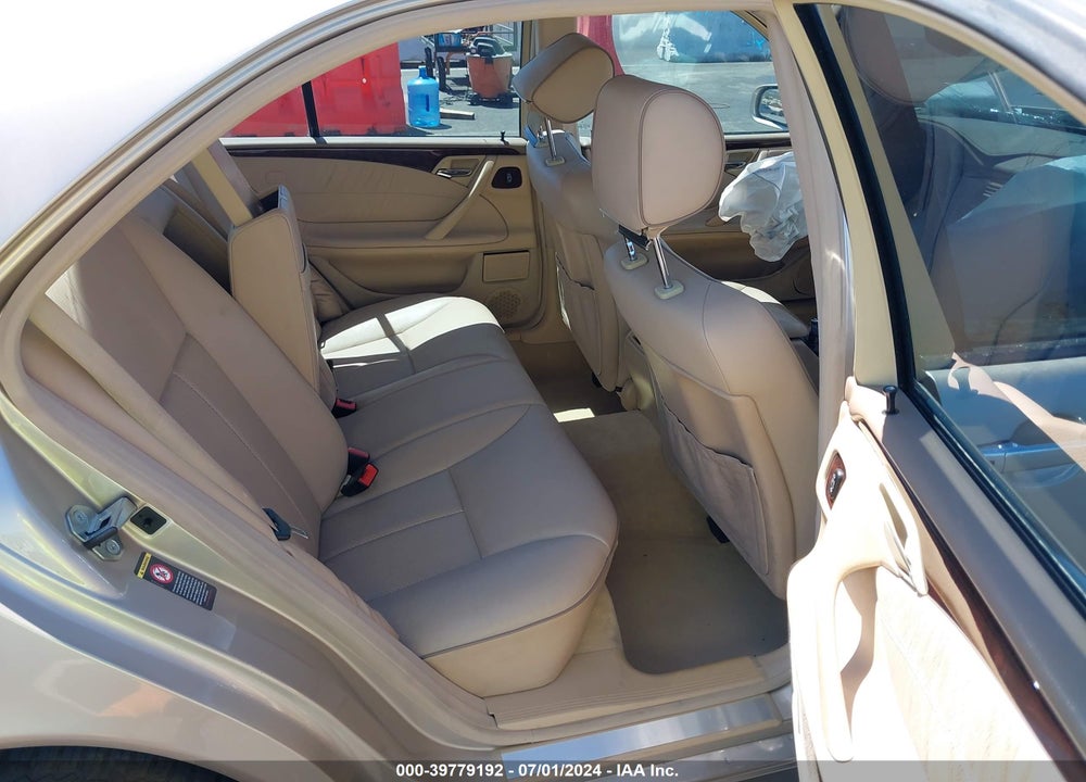 2000 MERCEDES-BENZ E 320 VIN: WDBJF65J3YB100597