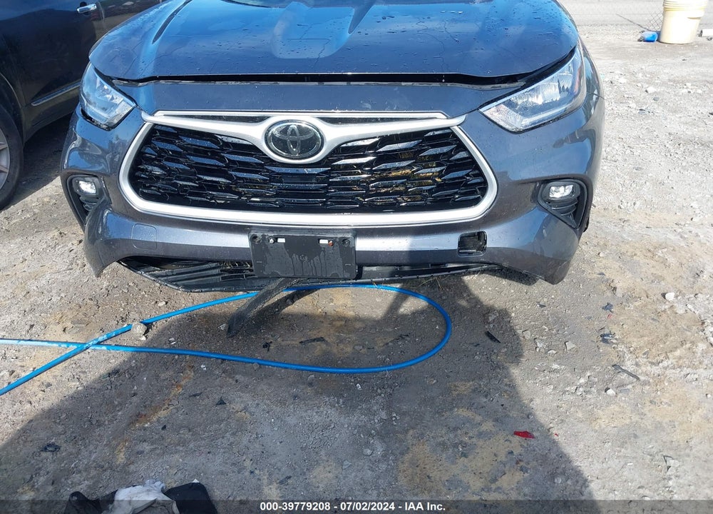 2020 TOYOTA HIGHLANDER XLE VIN: 5TDGZRAH3LS012853