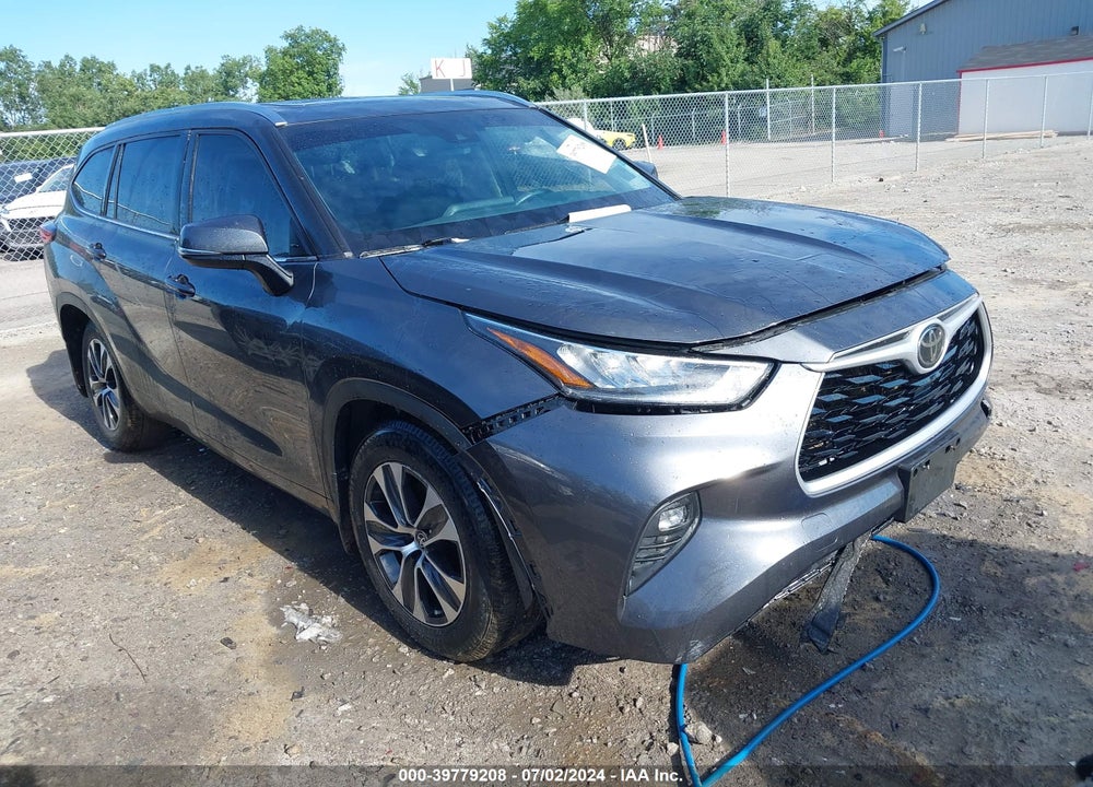 2020 TOYOTA HIGHLANDER XLE VIN: 5TDGZRAH3LS012853