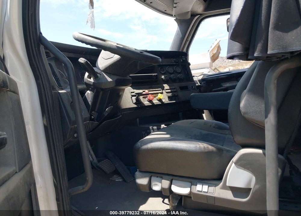 2023 FREIGHTLINER NEW CASCADIA 126 VIN: 3AKJHHDRXPSNL2124