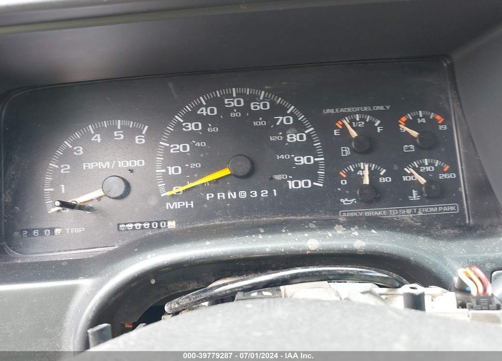 1998 CHEVROLET K1500 FLEETSIDE VIN: 2GCEK19R5W1162100