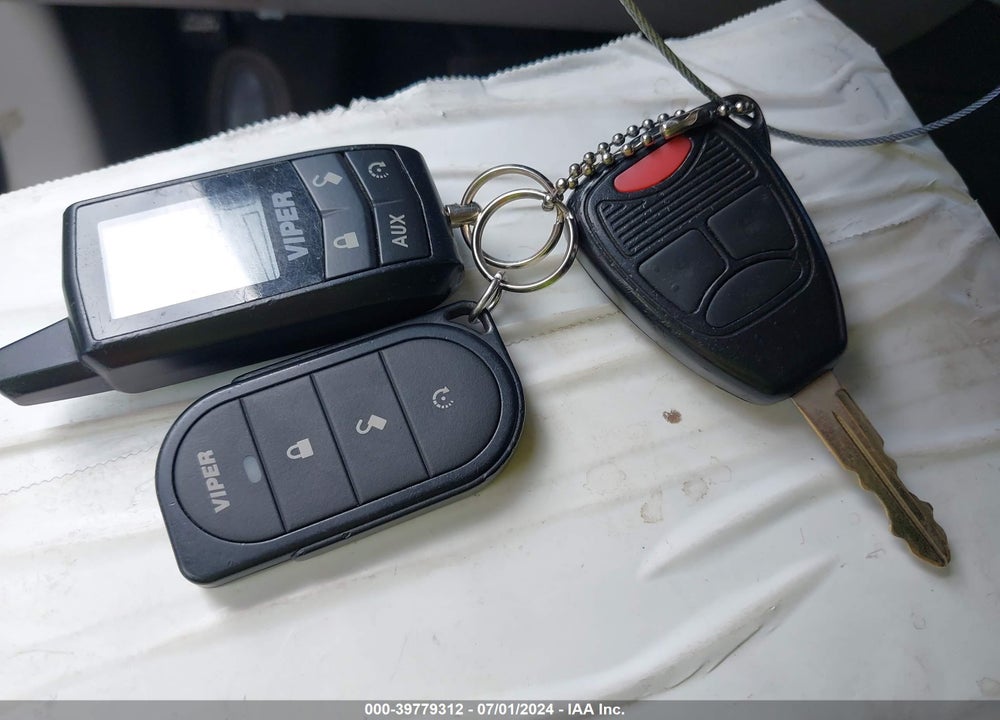 2007 CHRYSLER 300C VIN: 2C3KA63H87H868557