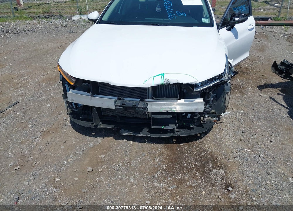 2022 KIA K5 LXS VIN: 5XXG14J27NG122640