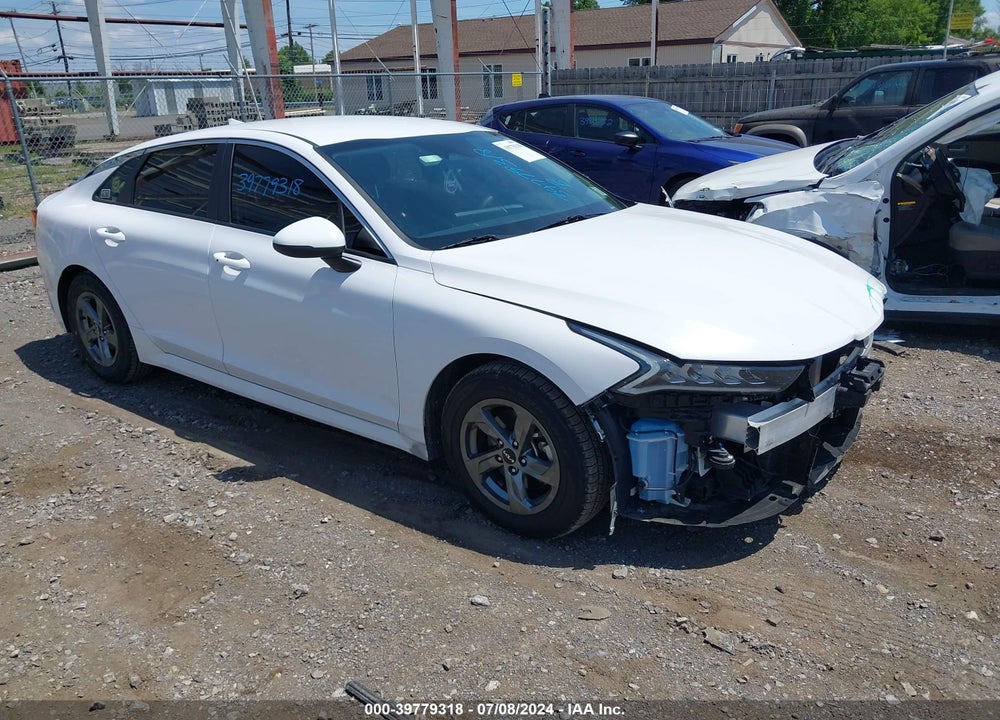 2022 KIA K5 LXS VIN: 5XXG14J27NG122640
