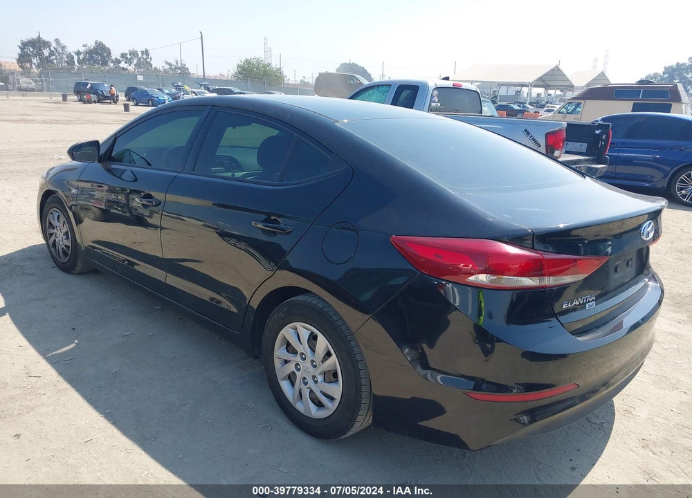 2018 HYUNDAI ELANTRA SE VIN: 5NPD74LF9JH329255