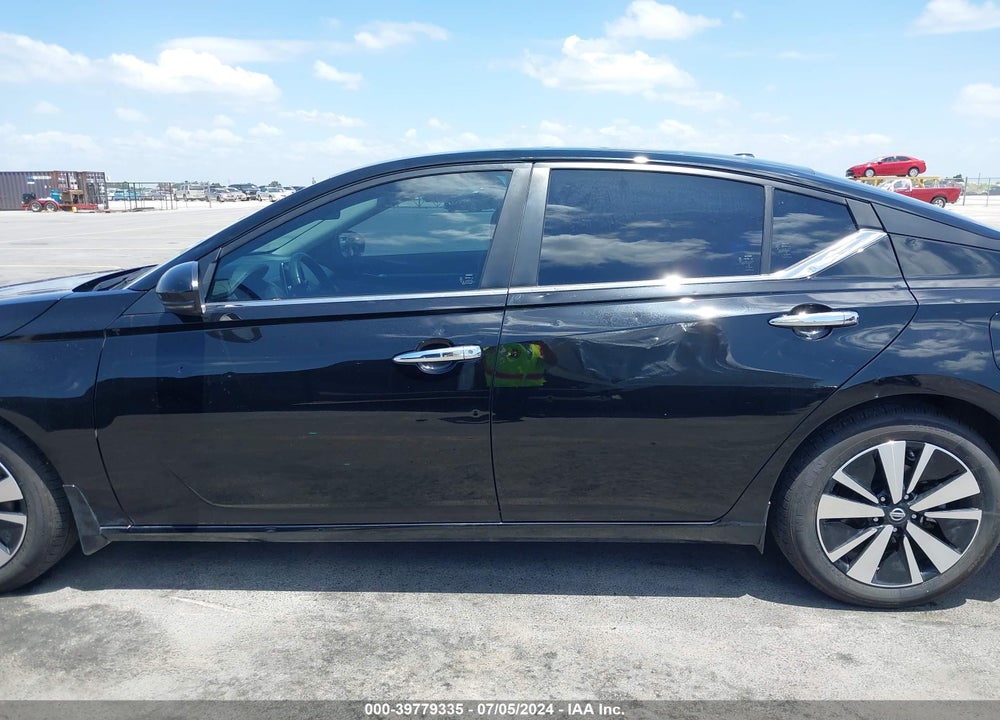 2022 NISSAN ALTIMA SV FWD VIN: 1N4BL4DV5NN360412