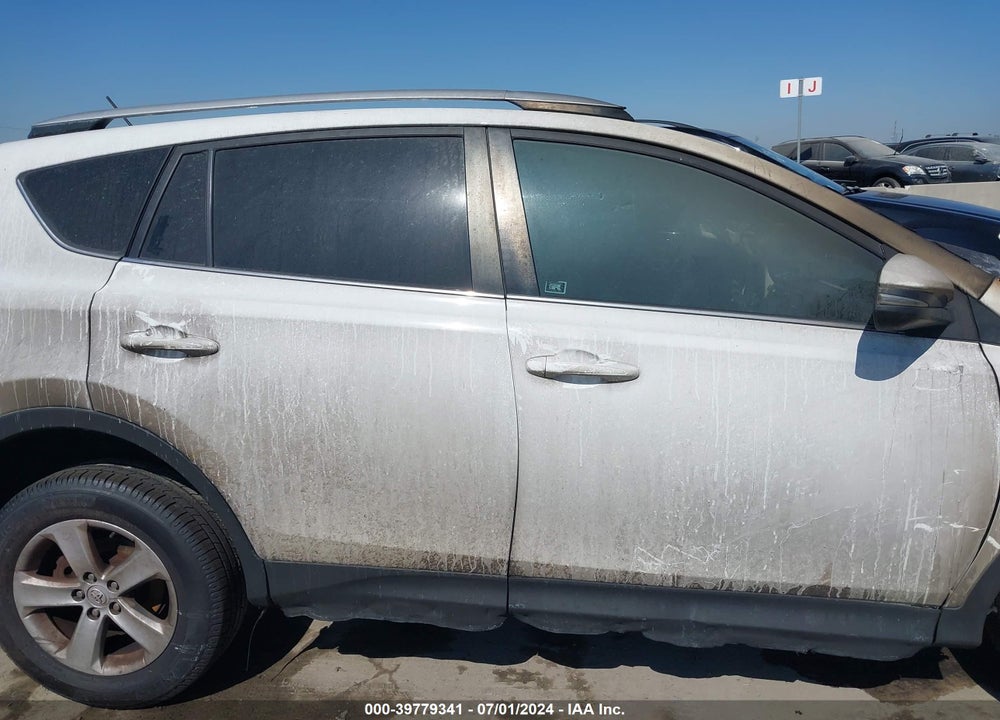 2013 TOYOTA RAV4 XLE VIN: 2T3WFREV8DW049093