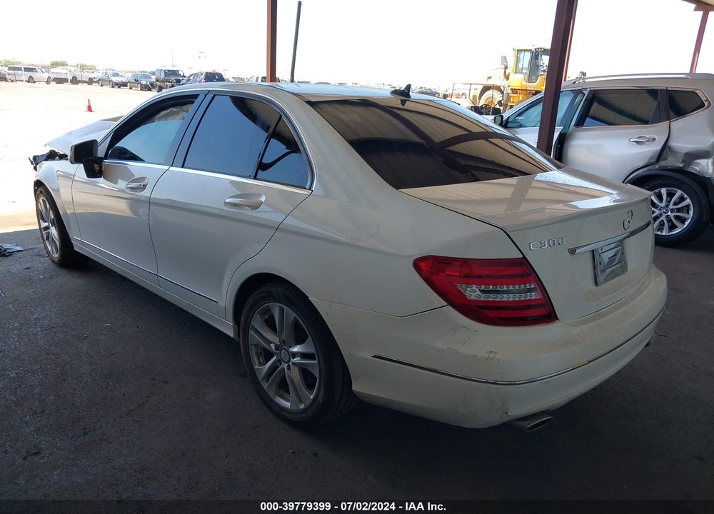 2013 MERCEDES-BENZ C 300 VIN: WDDGF8AB9DR280293