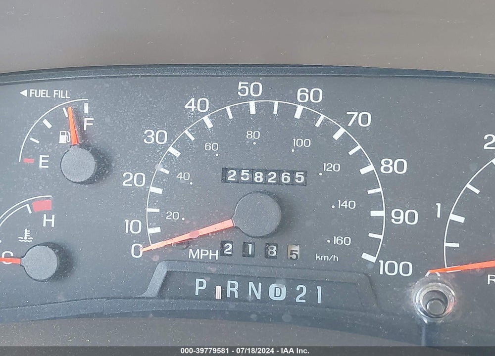 2000 FORD EXCURSION XLT VIN: 1FMNU40L6YEA01837