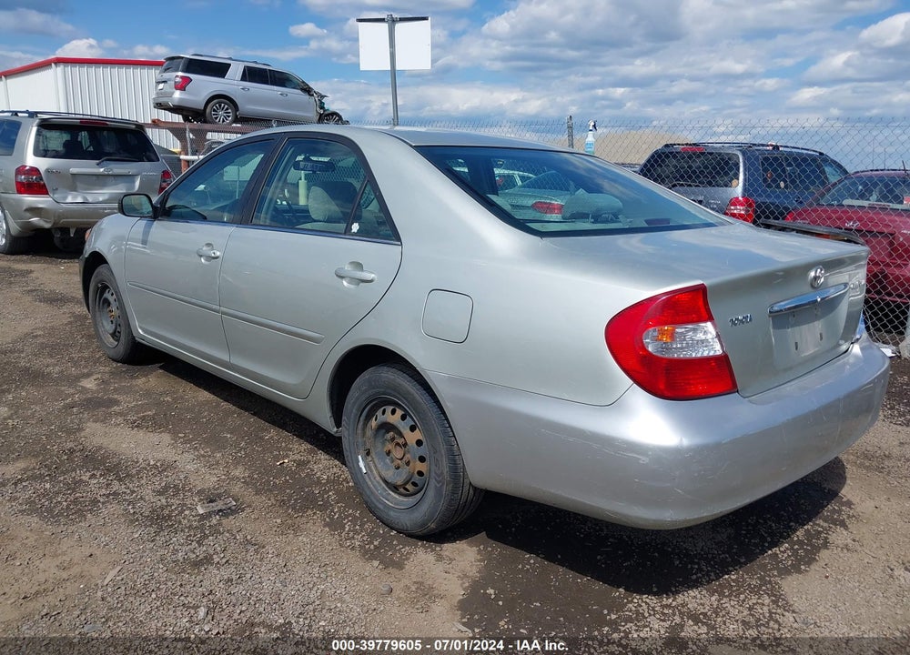 2002 TOYOTA CAMRY LE VIN: JTDBE32K420064104
