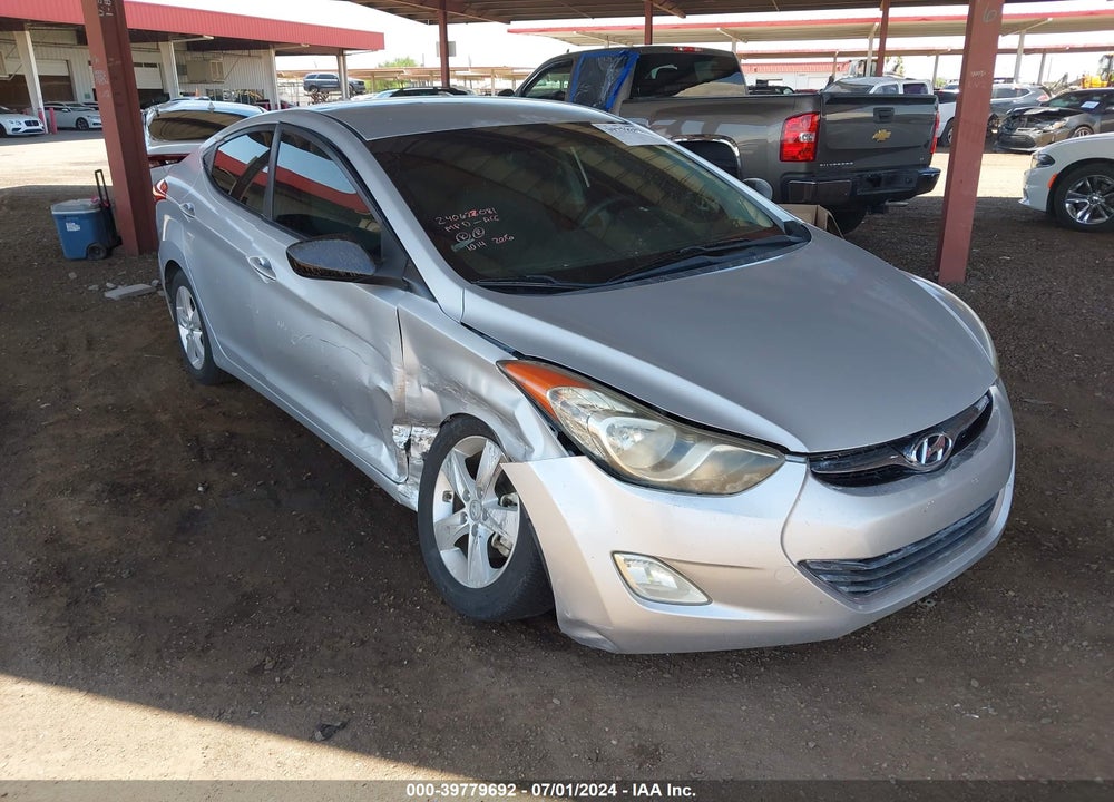2013 HYUNDAI ELANTRA GLS VIN: KMHDH4AE4DU605323