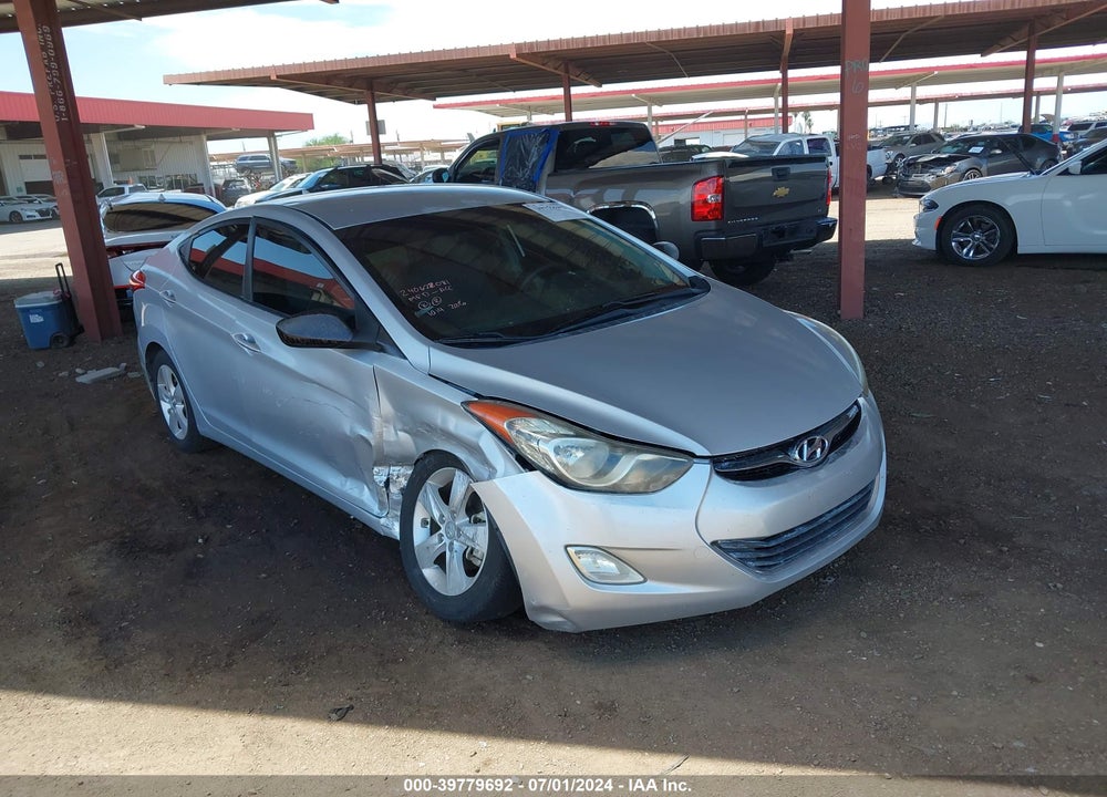 2013 HYUNDAI ELANTRA GLS VIN: KMHDH4AE4DU605323