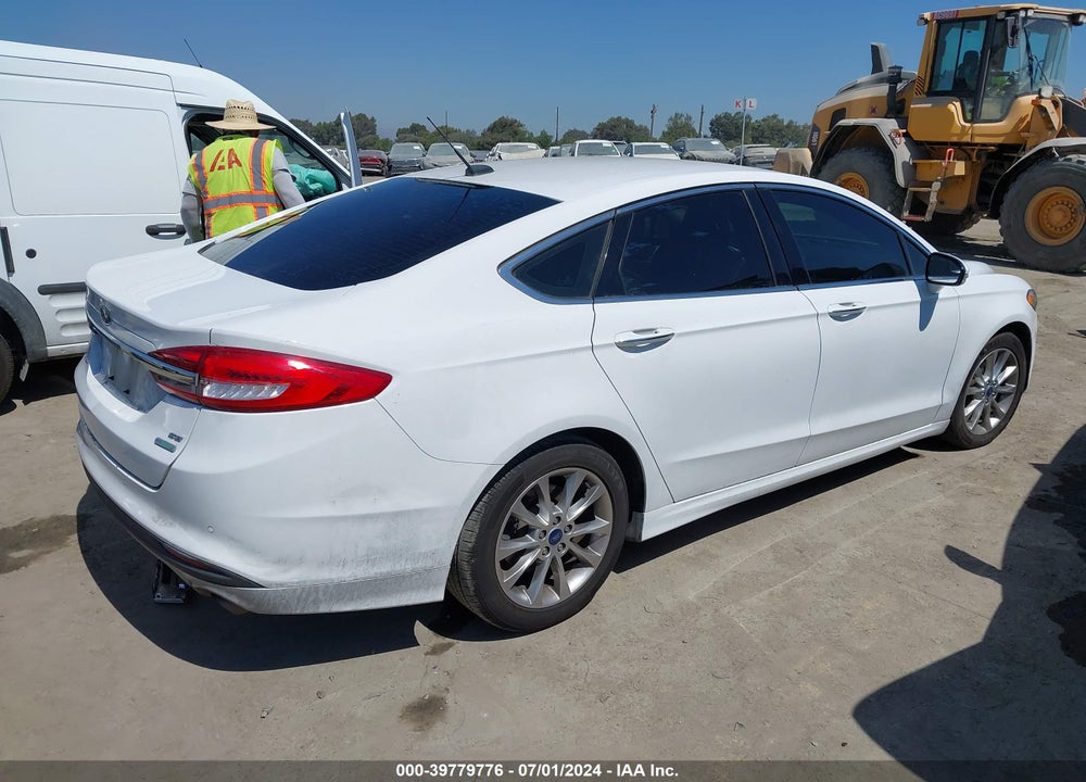 2017 FORD FUSION SE VIN: 3FA6P0HD4HR215430