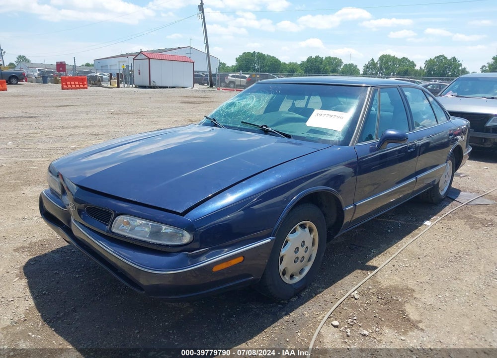 1998 OLDSMOBILE EIGHTY-EIGHT VIN: 1G3HN52K9W4812656