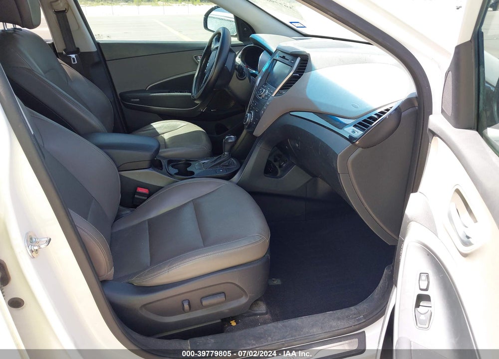 2016 HYUNDAI SANTA FE LIMITED VIN: KM8SR4HF4GU143417